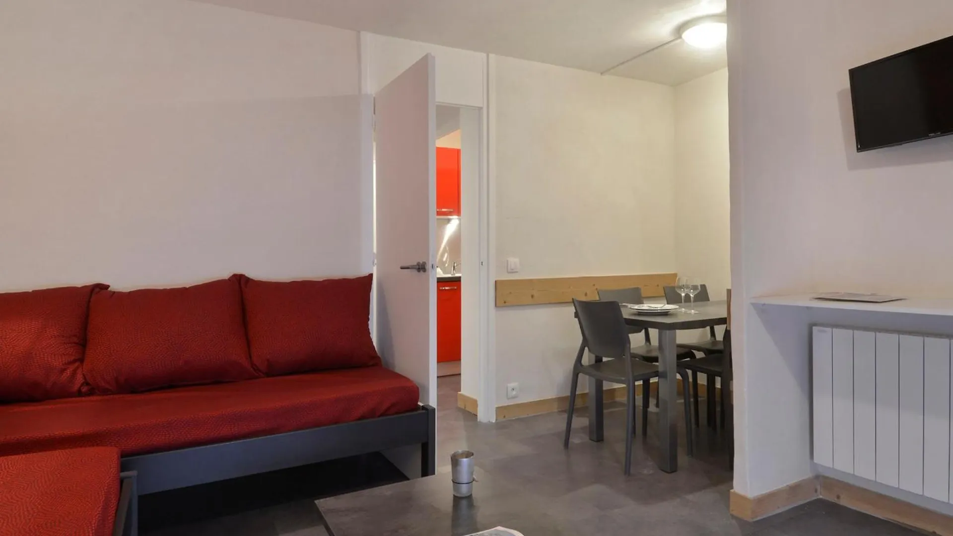 Apartment Appartement Renove Chaleureux, Pres Des Pistes, 5 Pers, Animaux Admis - Fr-1-181-952 La Plagne